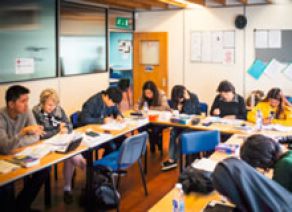 加拿大、美國、英國成人英語游學項目